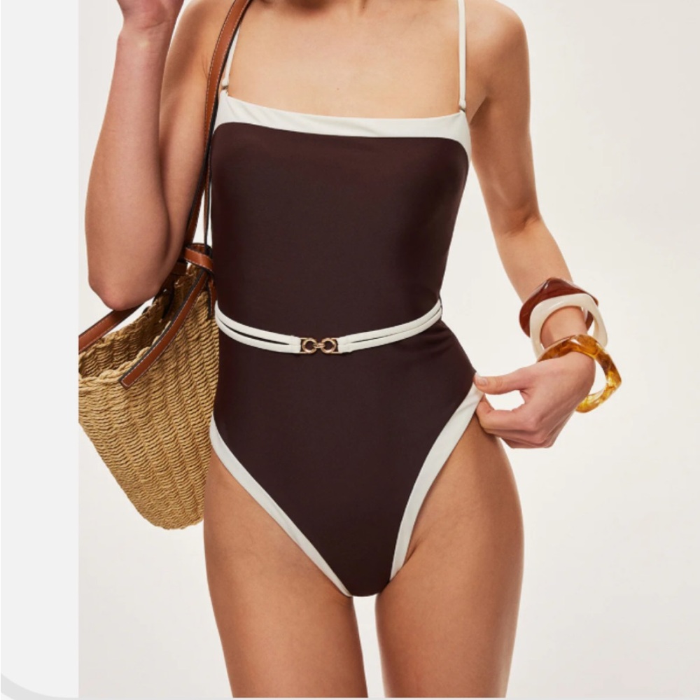 Commense Black and White One Piece Swimwear with Classic High-Leg Design